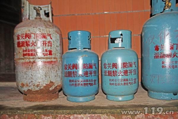 恩施州:充装液化气钢瓶有了消防宣传
